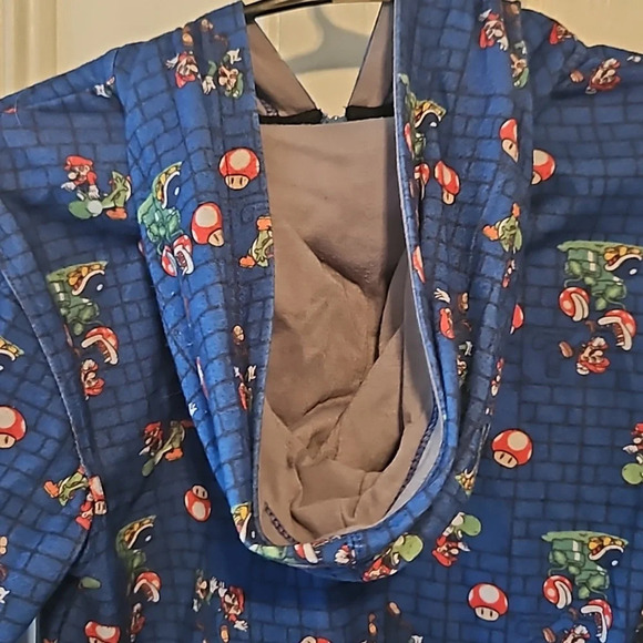 Nintendo Super Mario Hooded Zip-Up Sweatshirt with Pockets - Picture 10 of 10